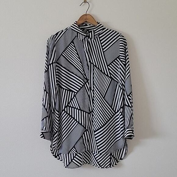 Chico's Black White Mixed Stripe Button Down Tunic Blouse Size Medium - Picture 1 of 5